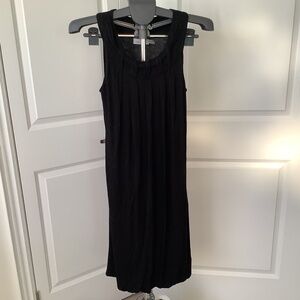 Linea Domani, sz 8, black, sleeveless, dress up/down,Unique neckline, never worn